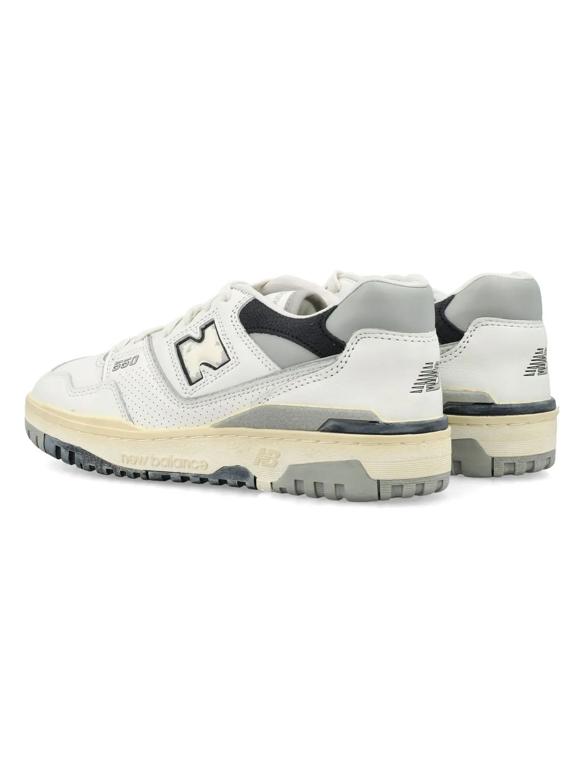 550 SNEAKERS