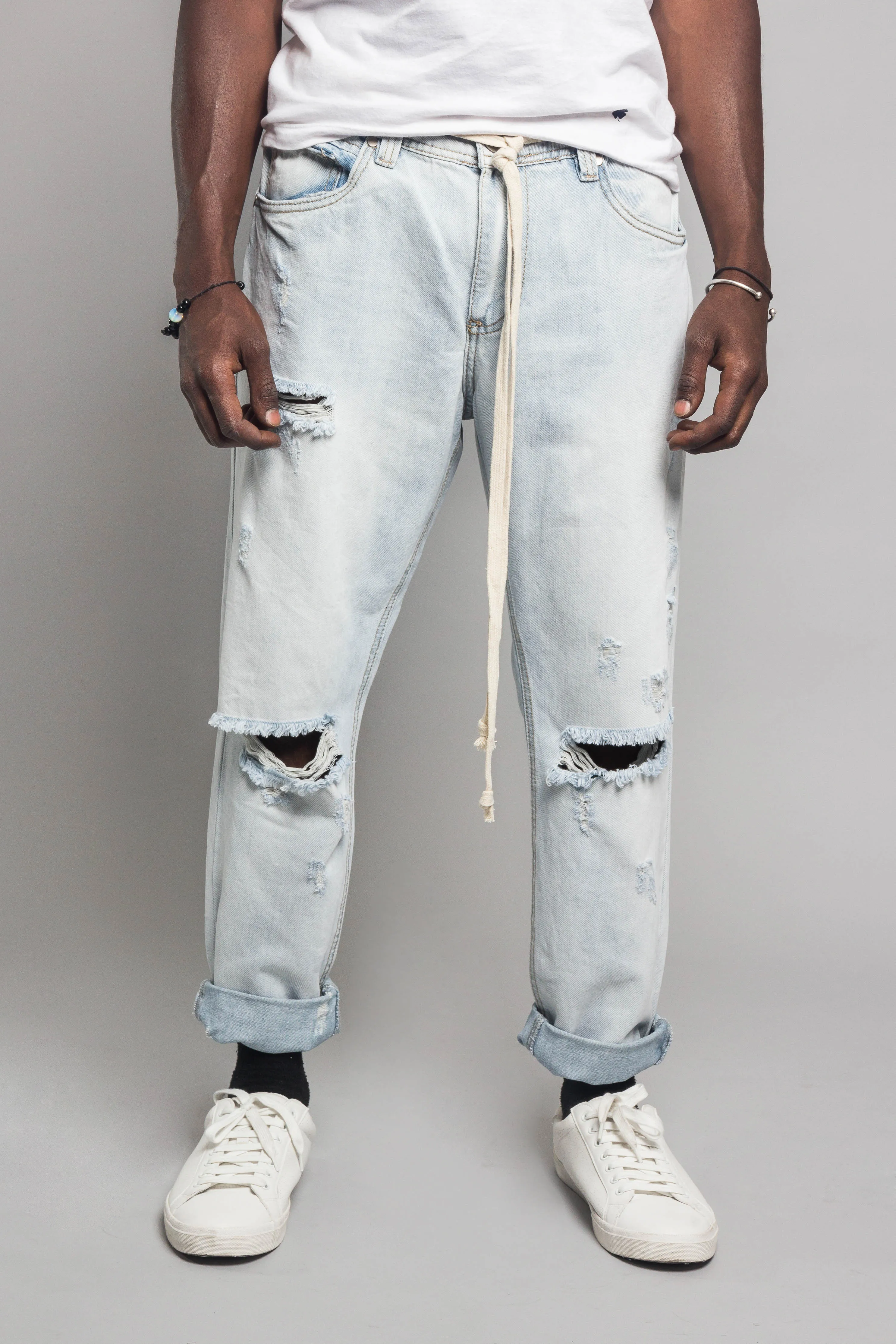 Distressed Cropped Jeans