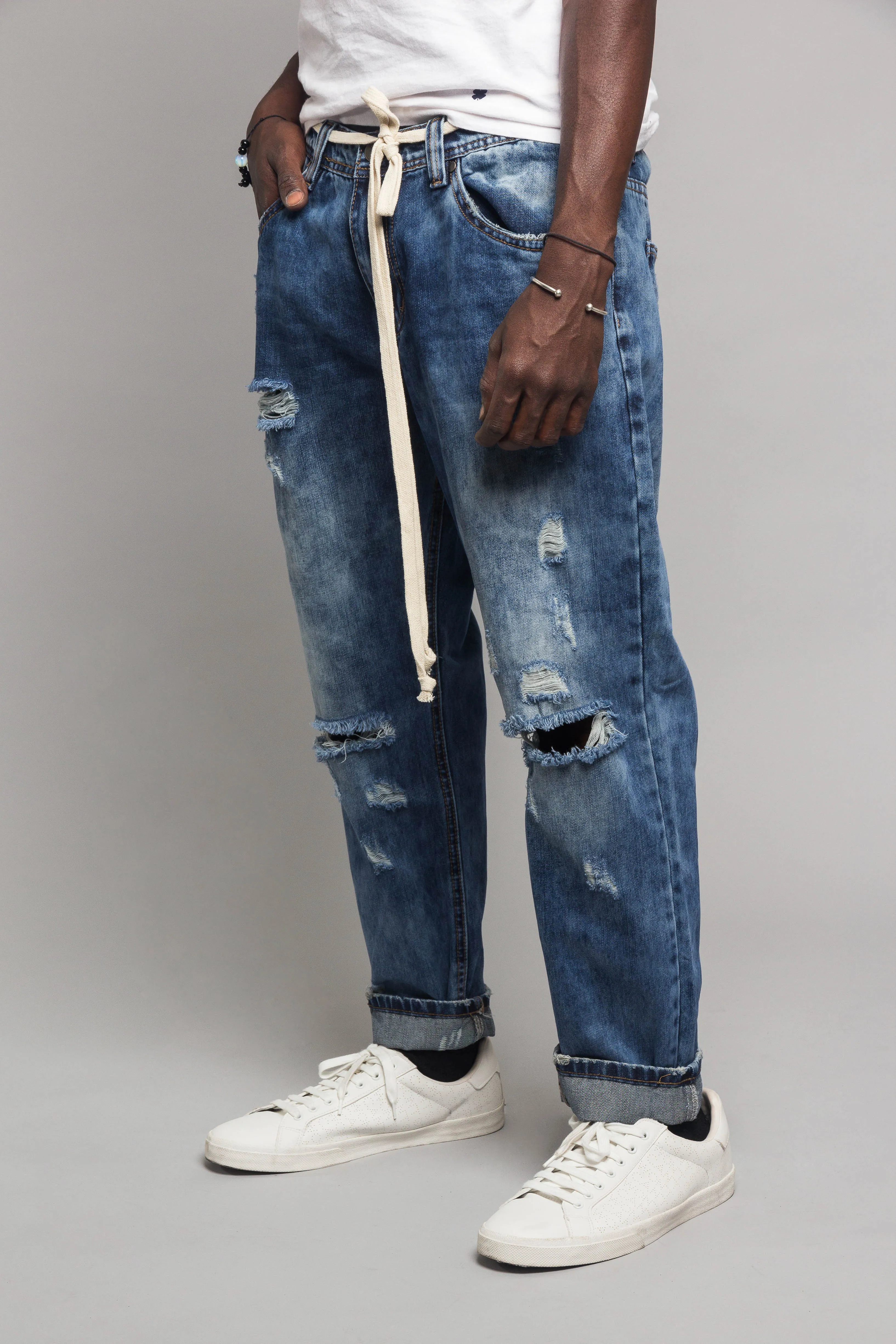 Distressed Cropped Jeans