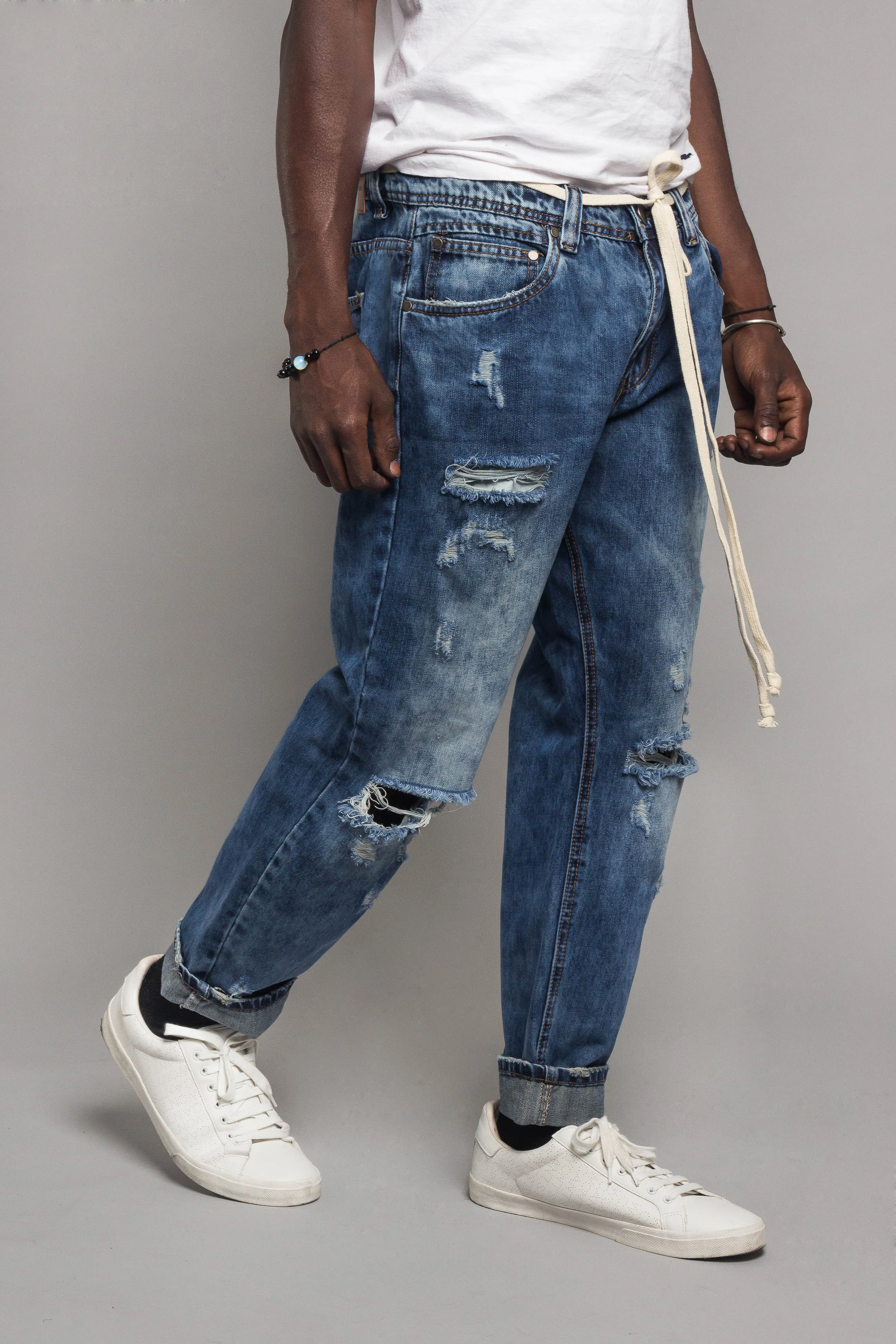 Distressed Cropped Jeans