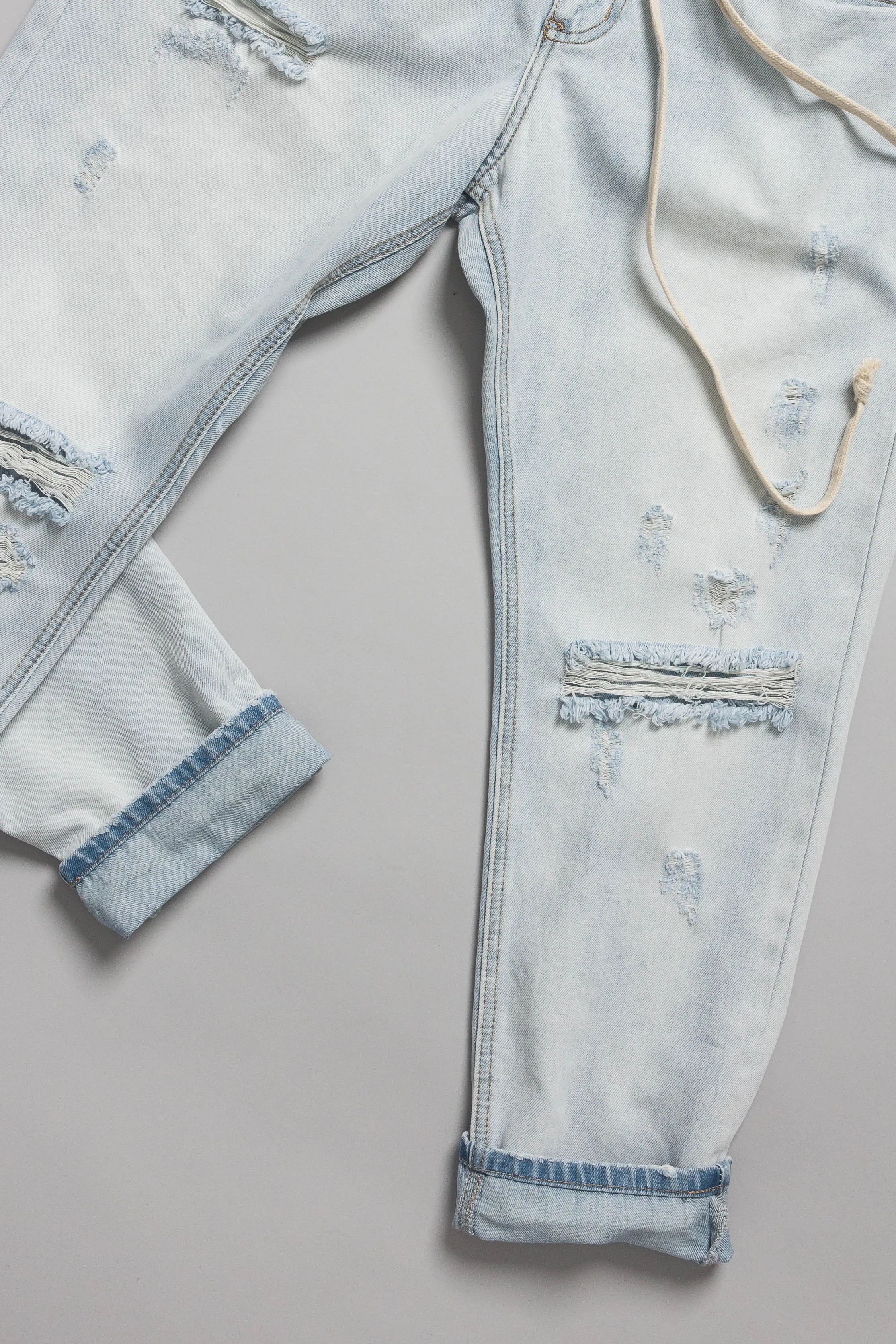Distressed Cropped Jeans