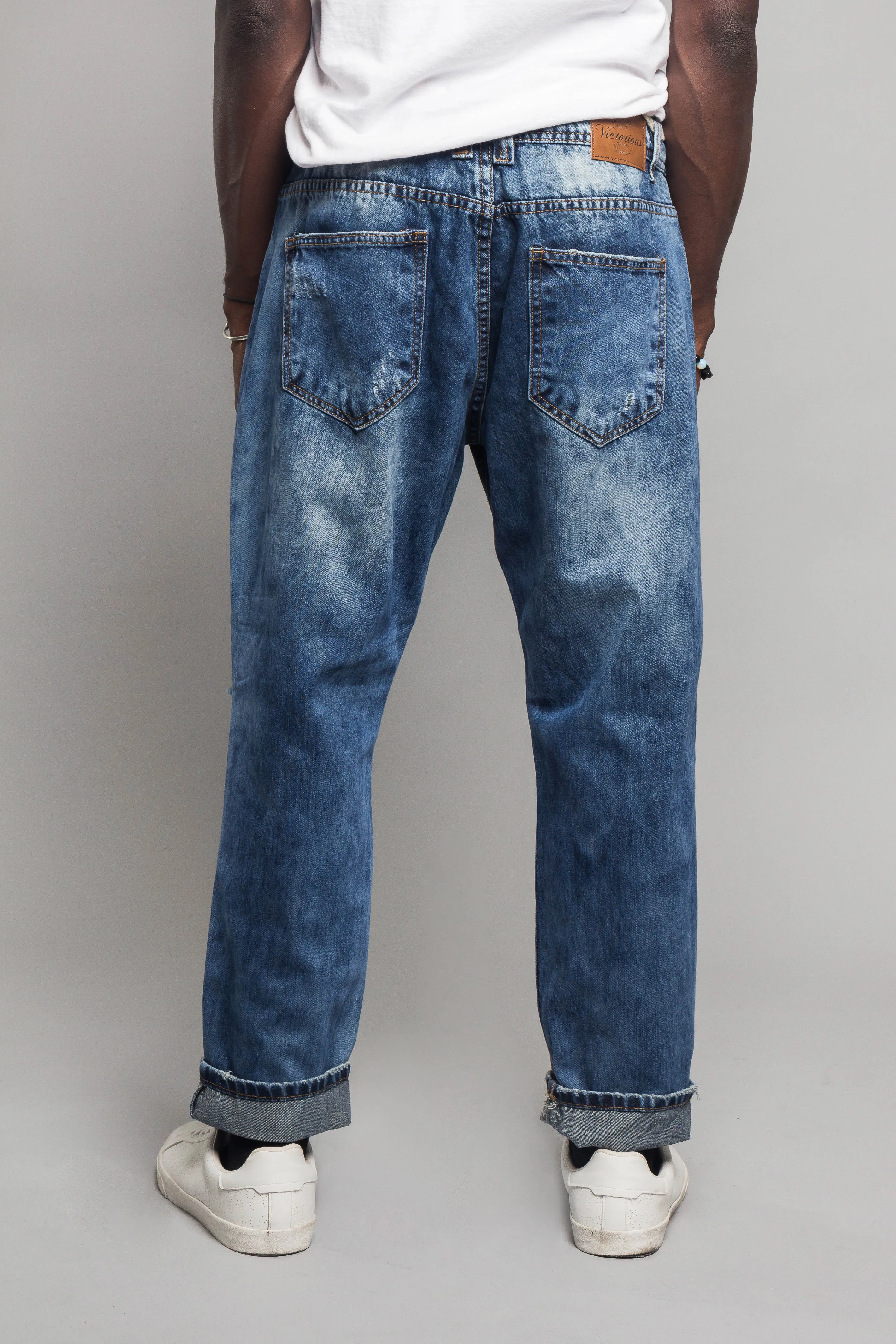 Distressed Cropped Jeans